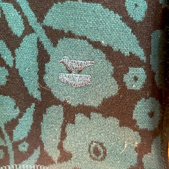 Nice comfortable fleece sz small.  Good for work, happy hour or dinner NWOT - Picture 3 of 6